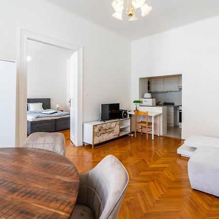 Apartments Vezenska Prague Bilik gambar