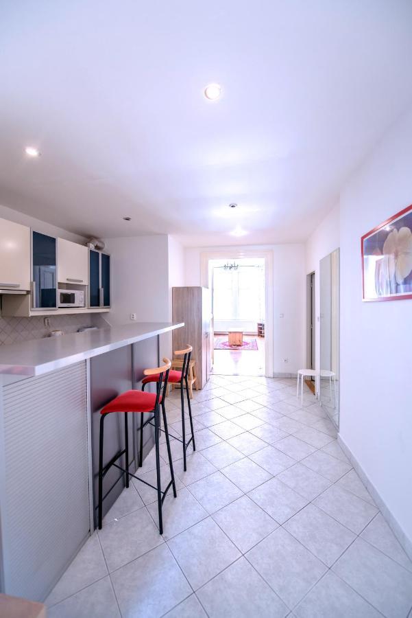 Apartments Vezenska Prague Luaran gambar
