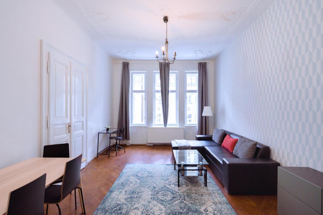 Apartments Vezenska Prague Luaran gambar
