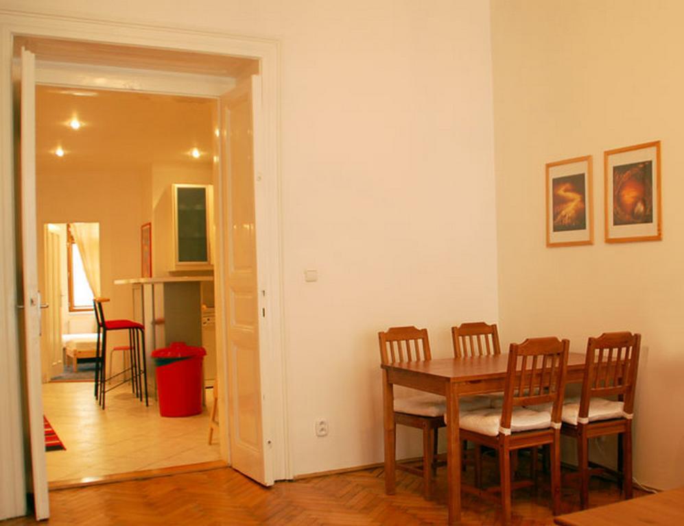 Apartments Vezenska Prague Bilik gambar