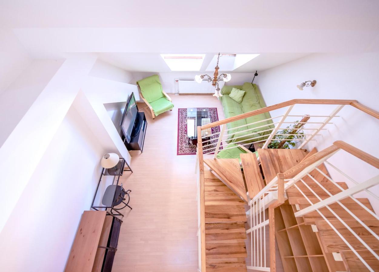Apartments Vezenska Prague Luaran gambar